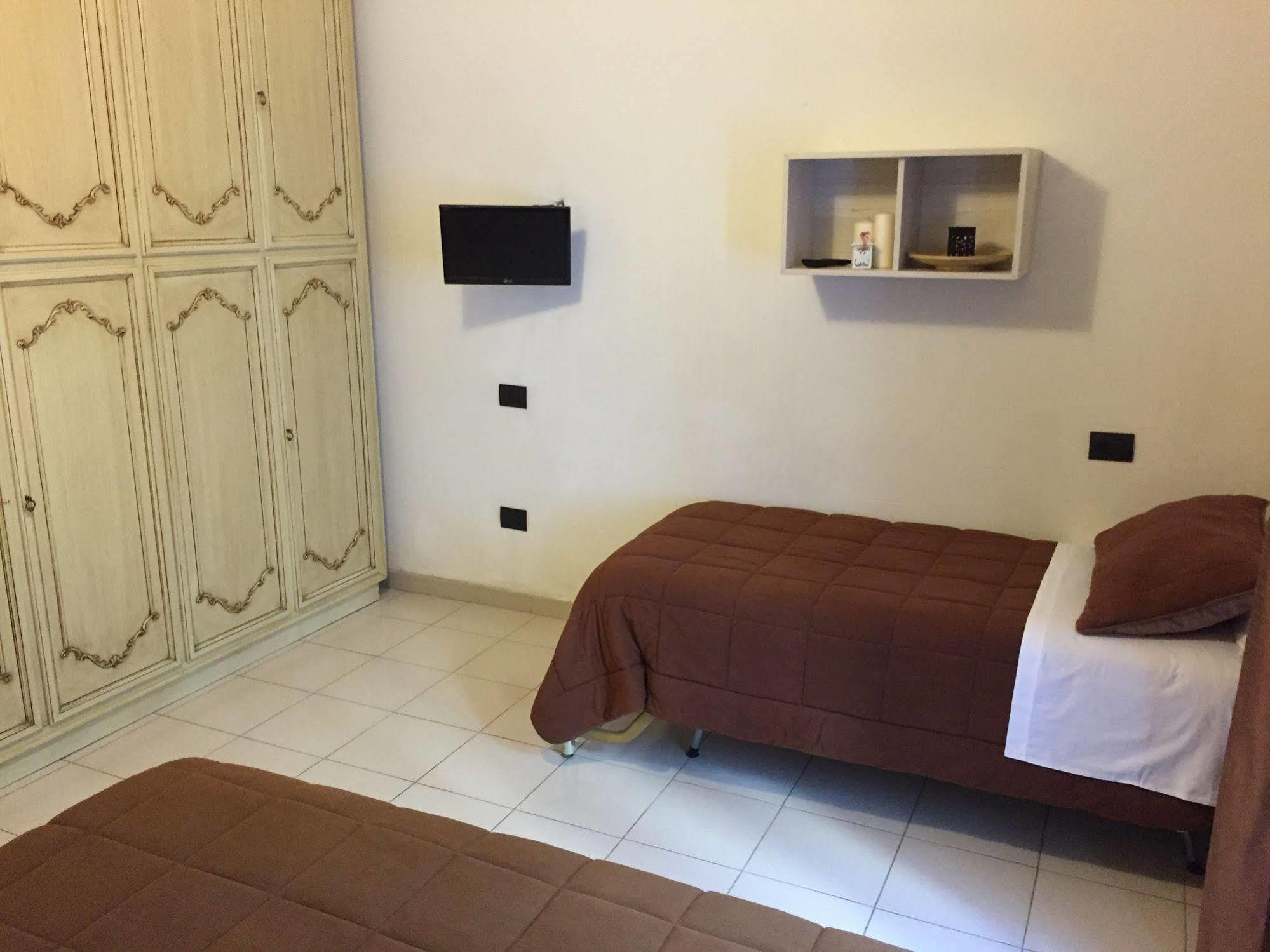 Greenriver Hotel Ponsacco Kültér fotó
